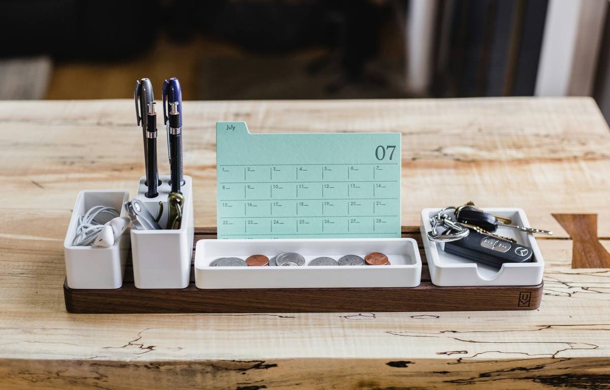 The Ultimate Guide to Choosing the Perfect Makeup Storage Organizer (No More Drowning in Lipsticks!)