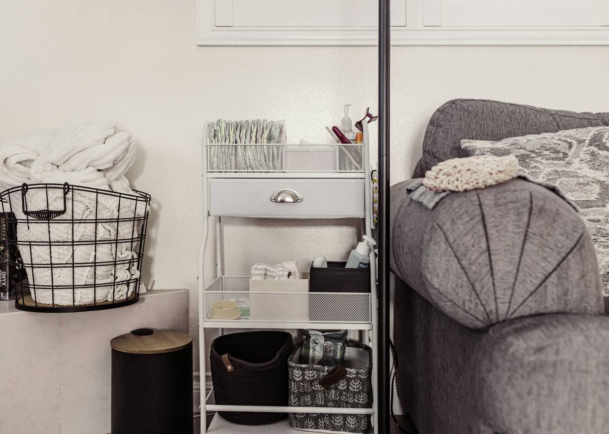 Why Your Makeup Chaos Needs a Beauty Organization Stand—And How to Pick the *Right* One